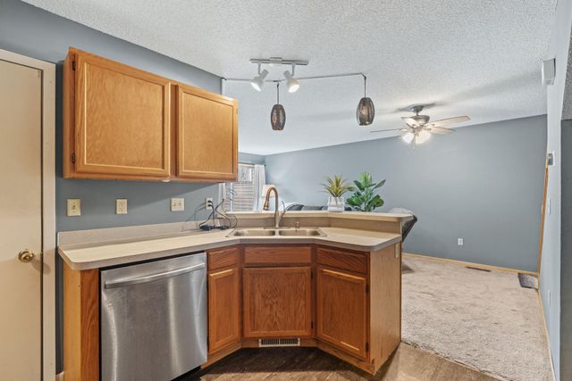 9941 Fillmore Street NE, Blaine, MN 55434