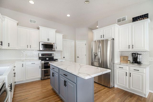 221 15th Avenue SE, Lonsdale, MN 55046