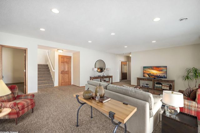 221 15th Avenue SE, Lonsdale, MN 55046