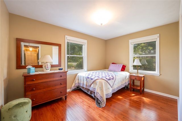 206 Apple Hill Dr, Unity Twp, PA 15650