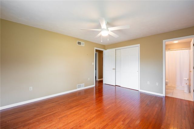 206 Apple Hill Dr, Unity Twp, PA 15650