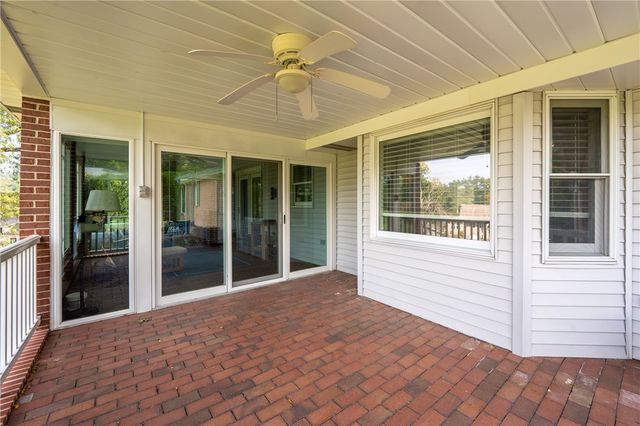 206 Apple Hill Dr, Unity Twp, PA 15650