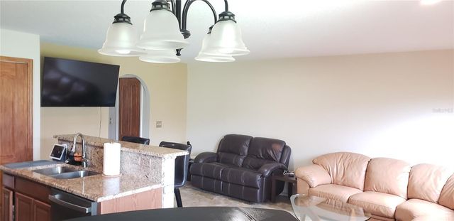 4560 ASHBURN SQUARE DRIVE, Tampa, FL 33610
