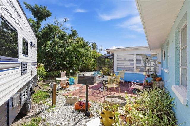 852 E 6TH STREET, Englewood, FL 34223