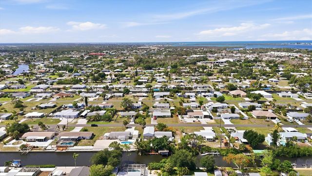 852 E 6TH STREET, Englewood, FL 34223