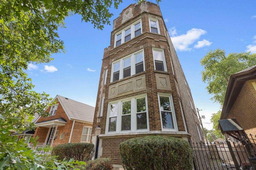 8422 S Yates Boulevard GN, Chicago, IL 60617