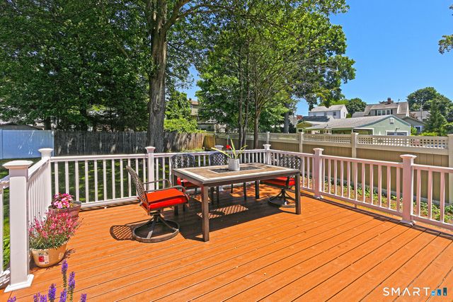 105 Seaview Avenue, West Haven, CT 06516