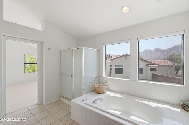 10060 N Pitchingwedge Lane, Tucson, AZ 85737
