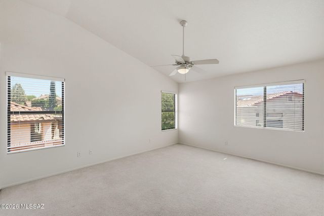 10060 N Pitchingwedge Lane, Tucson, AZ 85737