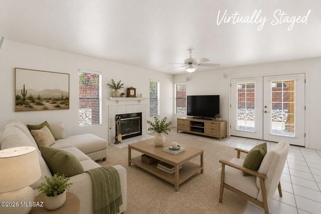 10060 N Pitchingwedge Lane, Tucson, AZ 85737