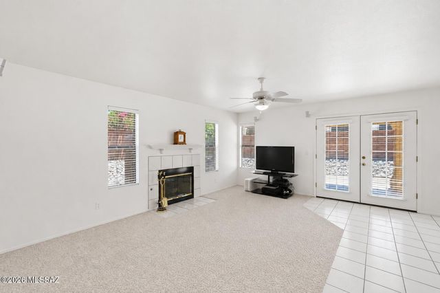 10060 N Pitchingwedge Lane, Tucson, AZ 85737