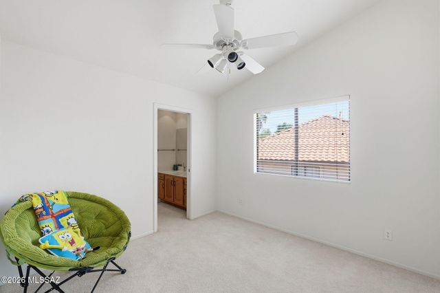 10060 N Pitchingwedge Lane, Tucson, AZ 85737
