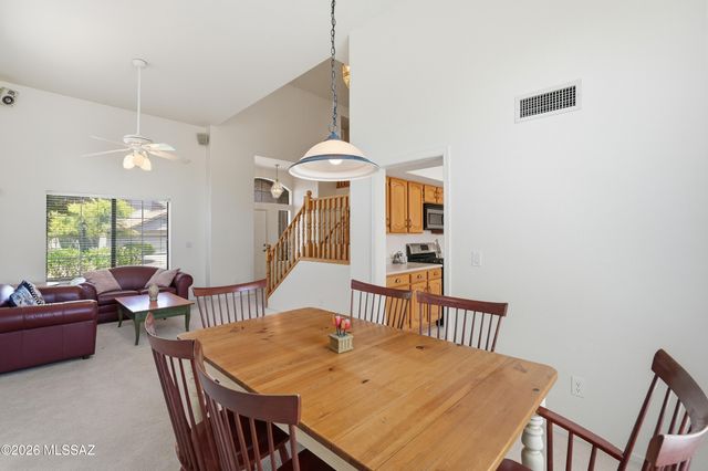 10060 N Pitchingwedge Lane, Tucson, AZ 85737