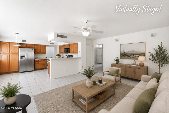10060 N Pitchingwedge Lane, Tucson, AZ 85737