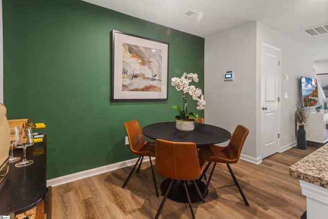 1294 Forestbrook Lane, Spartanburg, SC 29303