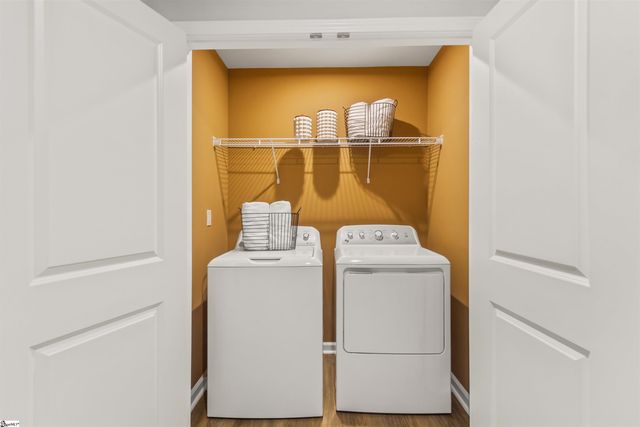 1294 Forestbrook Lane, Spartanburg, SC 29303