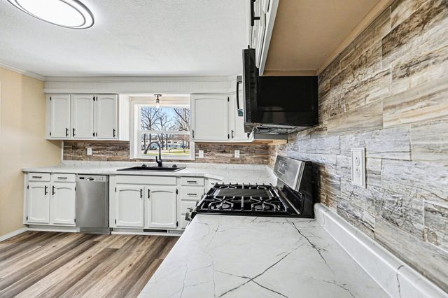 617 E Eliza Street, Schoolcraft, MI 49087