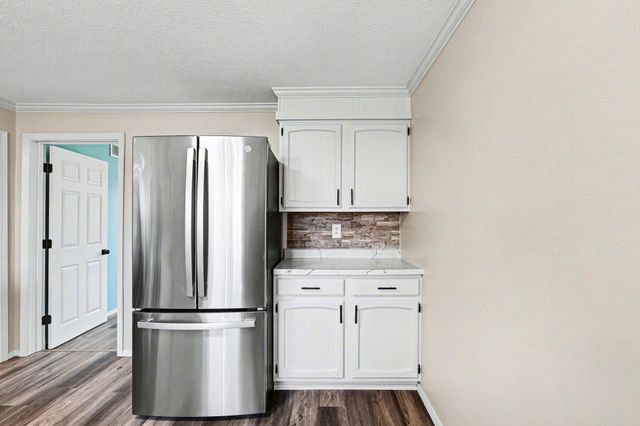 617 E Eliza Street, Schoolcraft, MI 49087