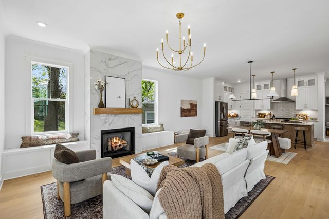 2070 Whitney Ave, Nashville, TN 37210