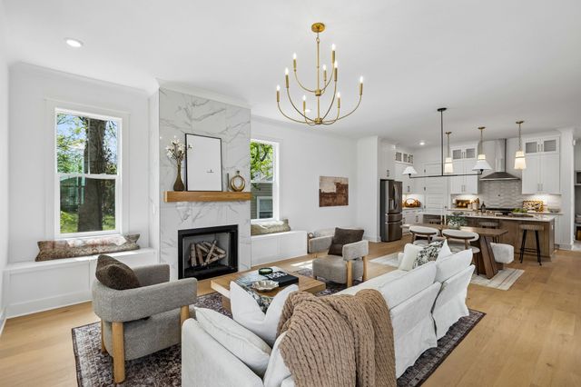 2070 Whitney Ave, Nashville, TN 37210