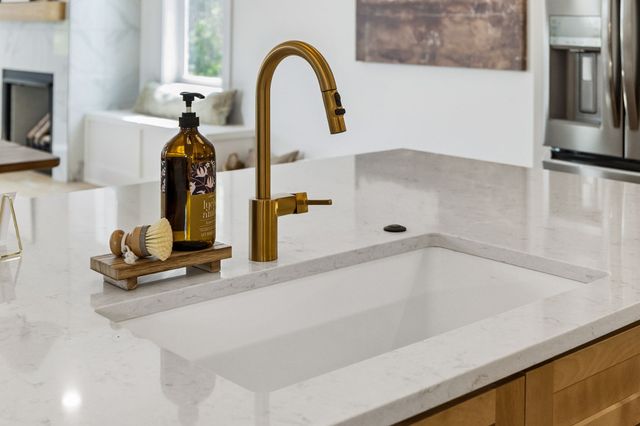 2070 Whitney Ave, Nashville, TN 37210