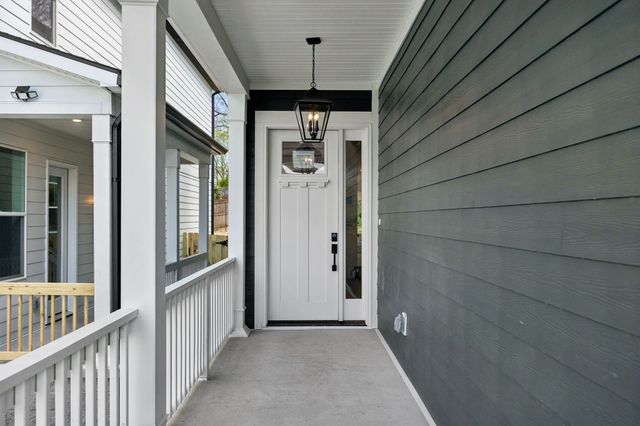 2070 Whitney Ave, Nashville, TN 37210