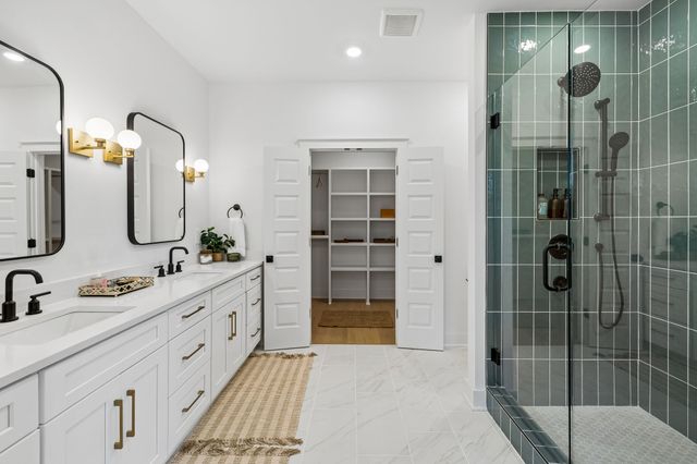 2070 Whitney Ave, Nashville, TN 37210