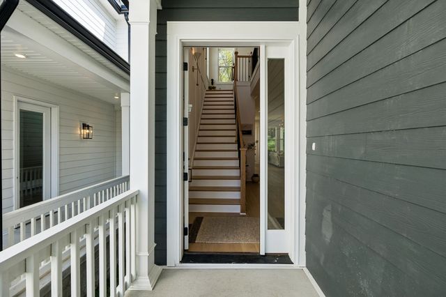 2070 Whitney Ave, Nashville, TN 37210