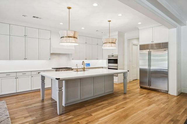 6815 Stichter Avenue, Dallas, TX 75230