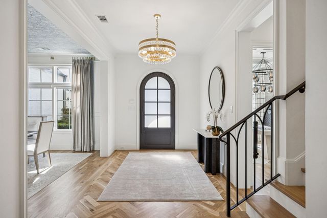 6815 Stichter Avenue, Dallas, TX 75230