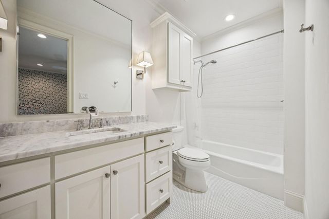 6815 Stichter Avenue, Dallas, TX 75230