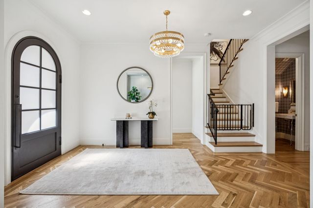 6815 Stichter Avenue, Dallas, TX 75230