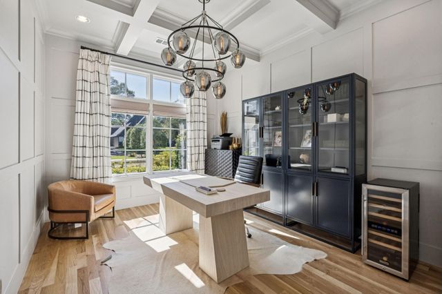 6815 Stichter Avenue, Dallas, TX 75230