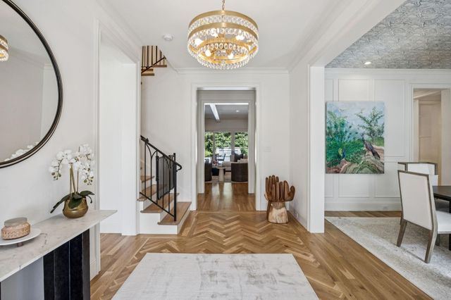 6815 Stichter Avenue, Dallas, TX 75230