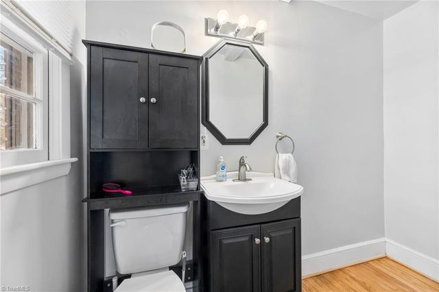 210 Avondale Drive, Lexington, NC 27295
