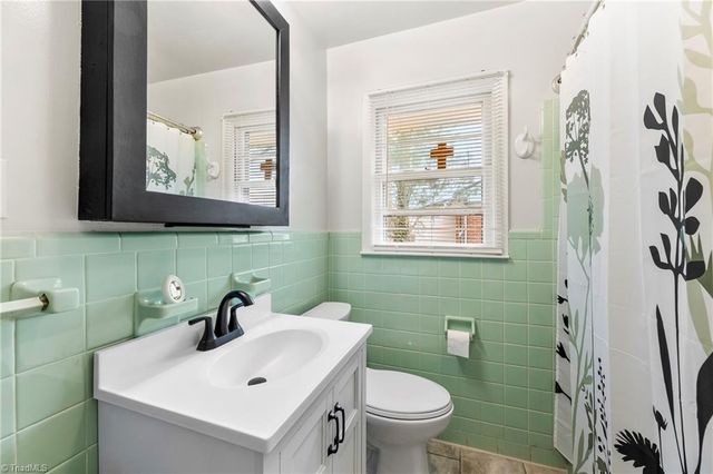 210 Avondale Drive, Lexington, NC 27295