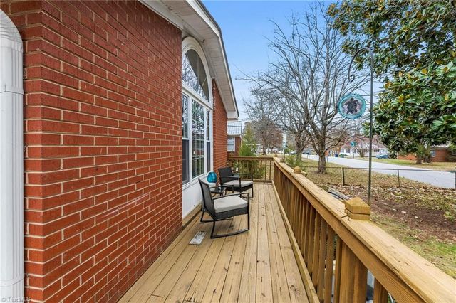 210 Avondale Drive, Lexington, NC 27295