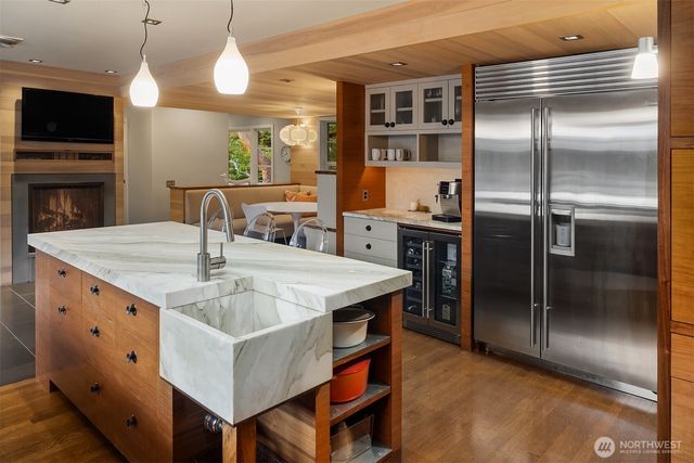 6340 NE Windermere Road, Seattle, WA 98105
