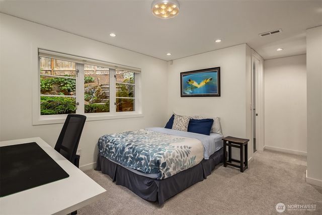 6340 NE Windermere Road, Seattle, WA 98105