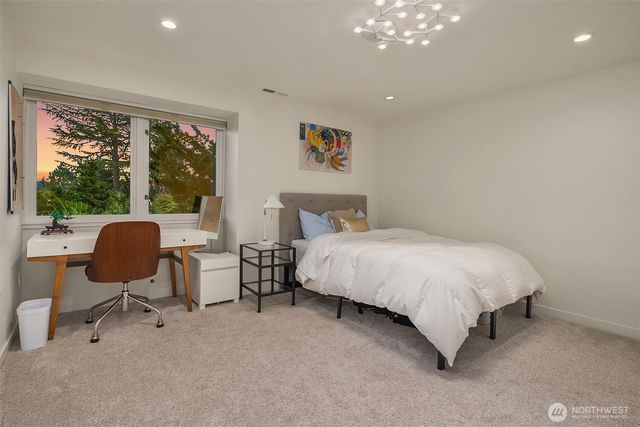 6340 NE Windermere Road, Seattle, WA 98105
