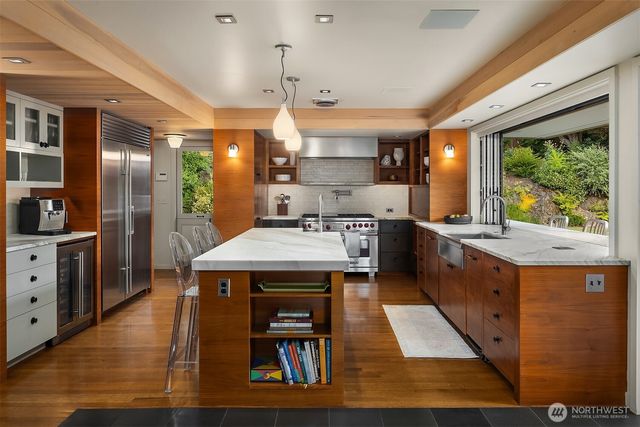 6340 NE Windermere Road, Seattle, WA 98105