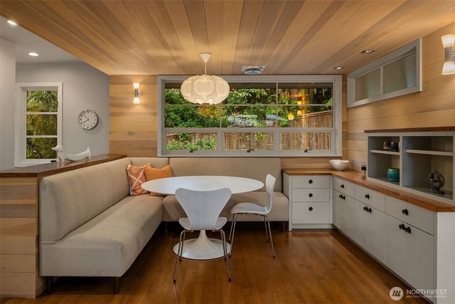 6340 NE Windermere Road, Seattle, WA 98105