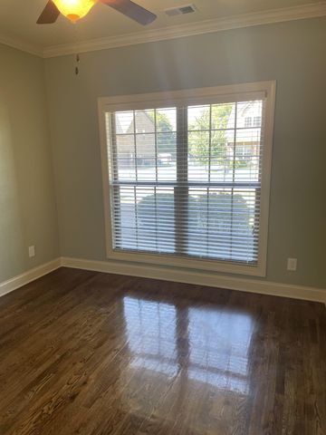 2505 Pebblecreek LN, Murfreesboro, TN 37130