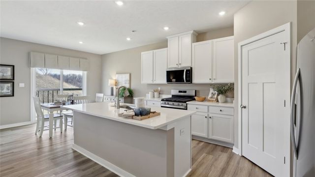 308 Saint Michael Way, Findlay Twp, PA 15126