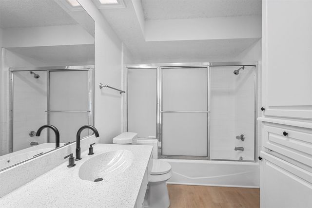 4028 Saint Christopher Lane, Dallas, TX 75287