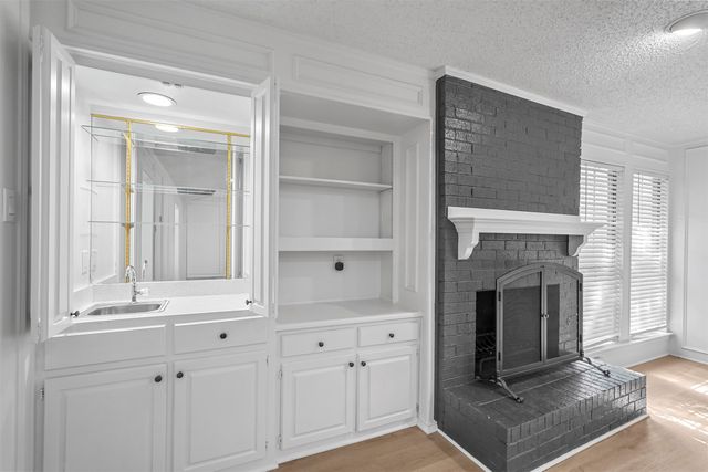 4028 Saint Christopher Lane, Dallas, TX 75287