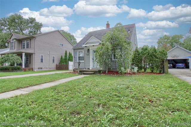 2463 Cummings Avenue, Berkley, MI 48072