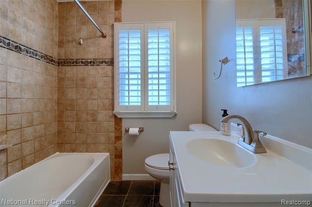 2463 Cummings Avenue, Berkley, MI 48072