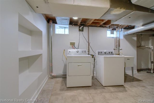 2463 Cummings Avenue, Berkley, MI 48072
