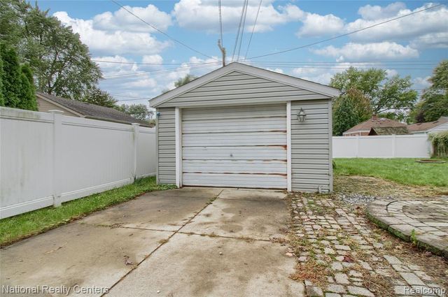 2463 Cummings Avenue, Berkley, MI 48072